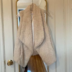 Calvin Klein Faux fur vest with pockets